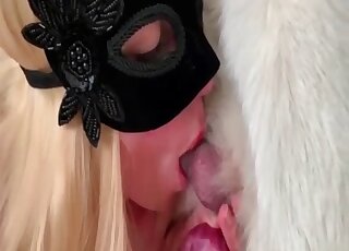 Masked blonde bitch is enjoying very hot bestiality