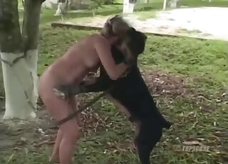 Masturbating mommy prepping for hardcore zoo sex